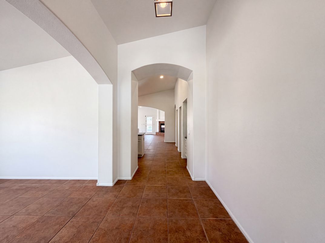 Photo 8 of 30 of 16735 W McKinley St, Goodyear, AZ