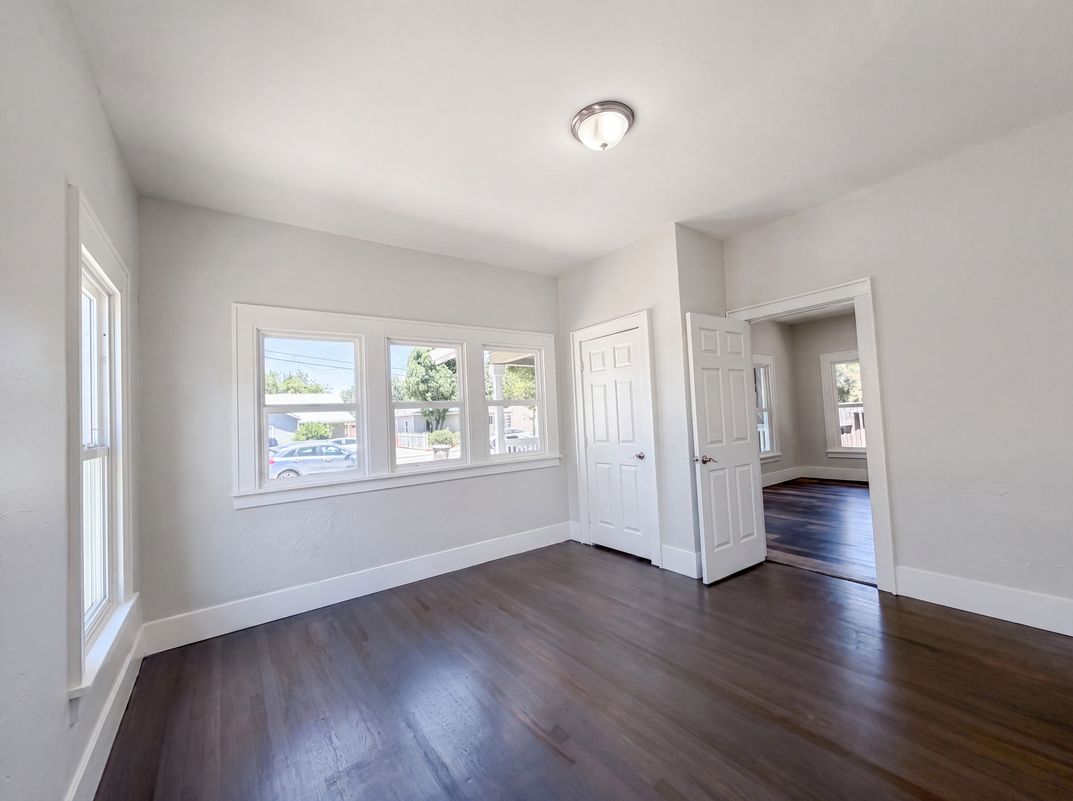Photo 12 of 29 of 1860 W Willow St, Stockton, CA