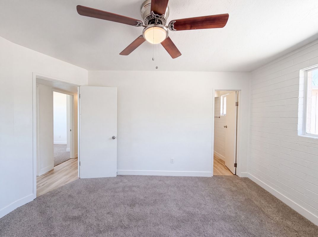 Photo 12 of 21 of 3132 W Bethany Home Rd, Phoenix, AZ