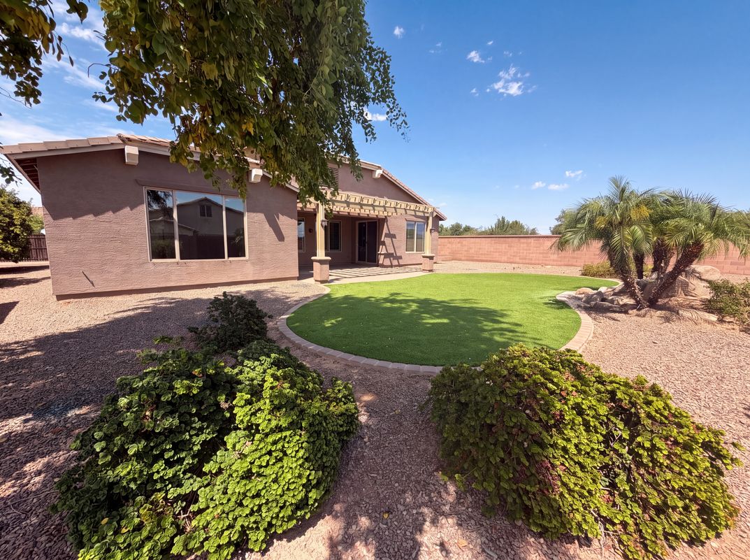 Photo 5 of 27 of 11 W Canyon Way, Chandler, AZ
