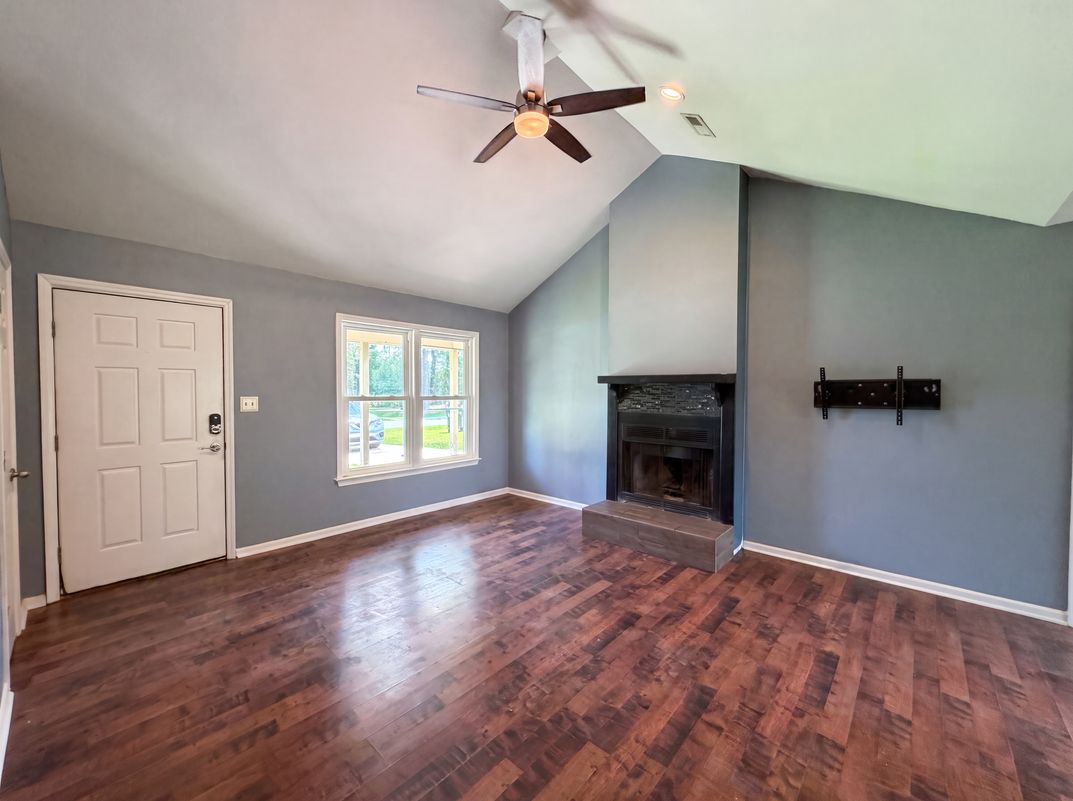 Photo 3 of 18 of 117 Azalea Rd, Goose Creek, SC