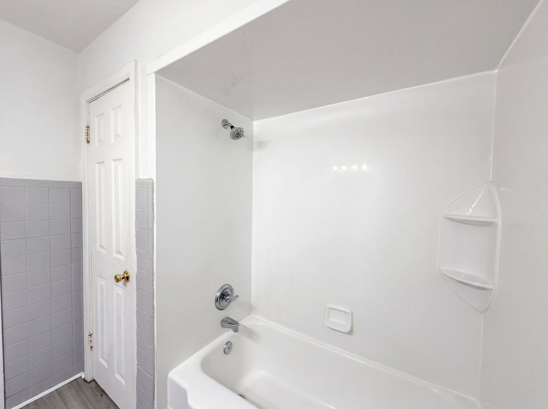 Photo 19 of 21 of 1607 N 17th St, Belleville, IL