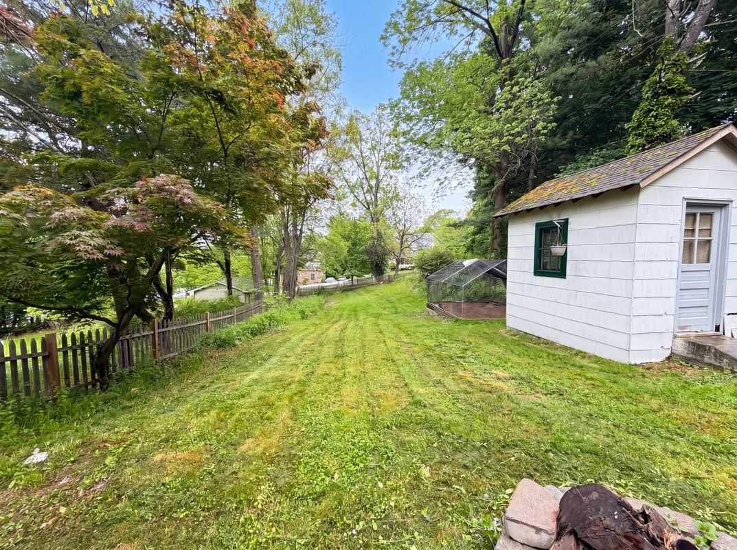 Photo 6 of 20 of 20 Alpine Rd, Towaco, NJ