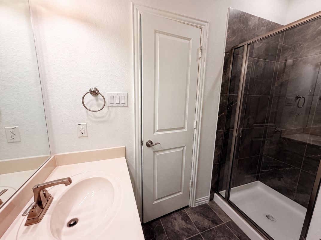 Photo 20 of 34 of 4305 Curlew Ln, Garland, TX