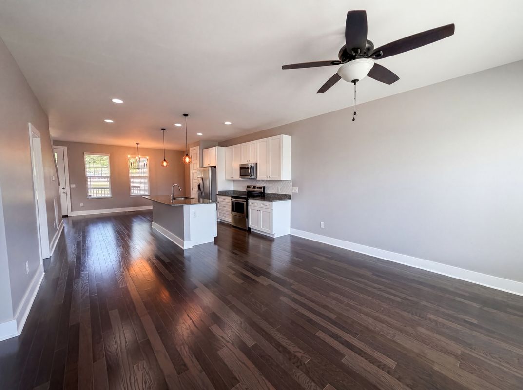 Photo 8 of 19 of 227A Hillcrest Dr, Madison, TN