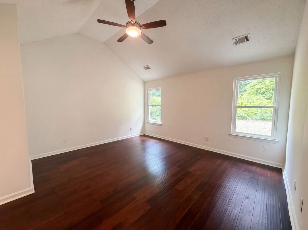 Photo 8 of 21 of 345 Espana St, Atlanta, GA