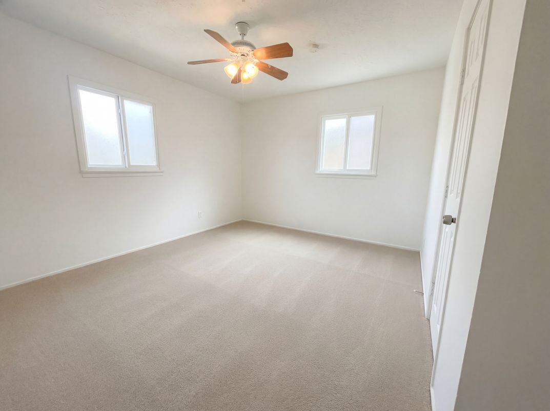 Photo 7 of 18 of 8112 Princess Jeanne Ave NE, Albuquerque, NM