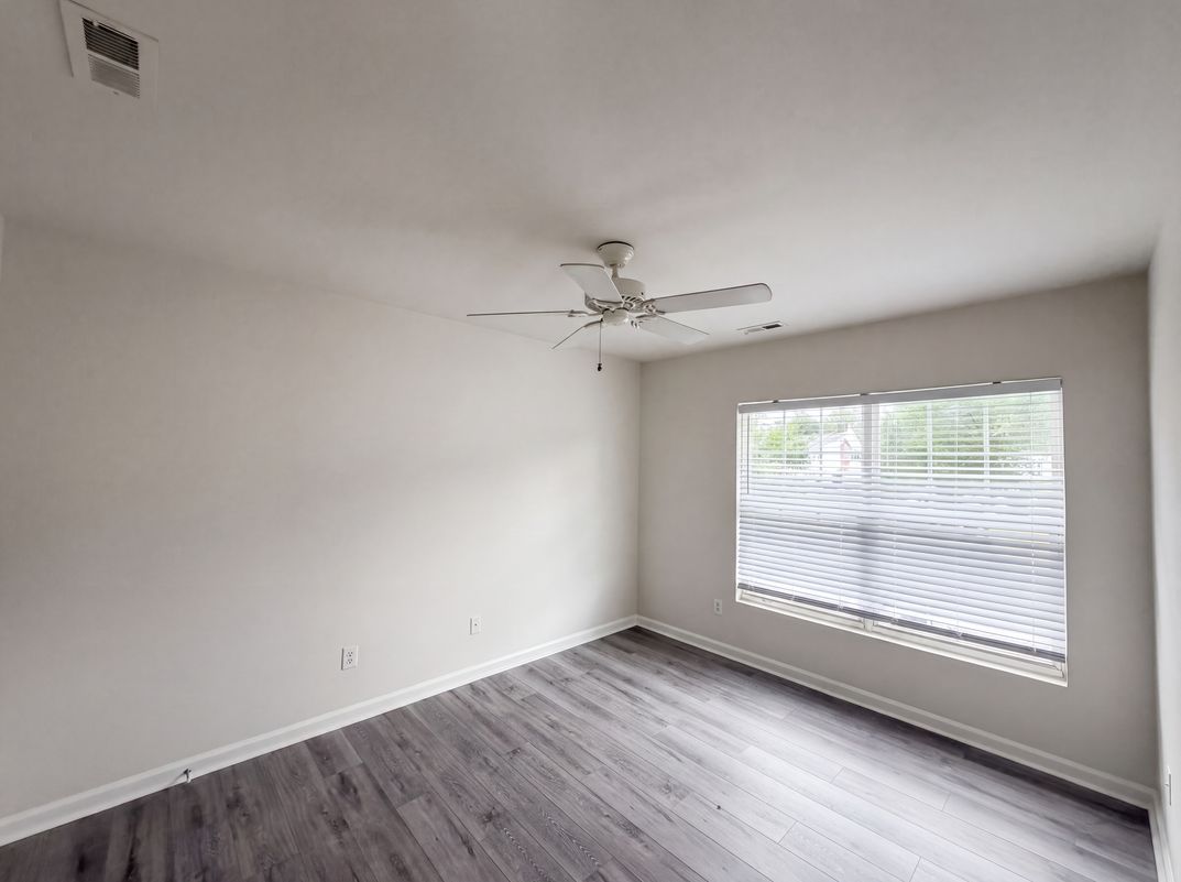 Photo 10 of 17 of 5111 Brooke Lauren Ln, Raleigh, NC