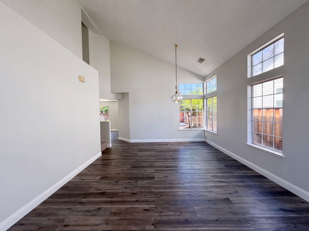 Photo 7 of 41 of 5150 Brookfield Ct, Antioch, CA