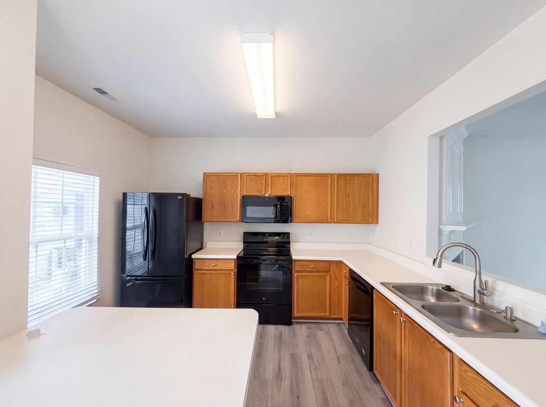 Photo 6 of 17 of 5111 Brooke Lauren Ln, Raleigh, NC
