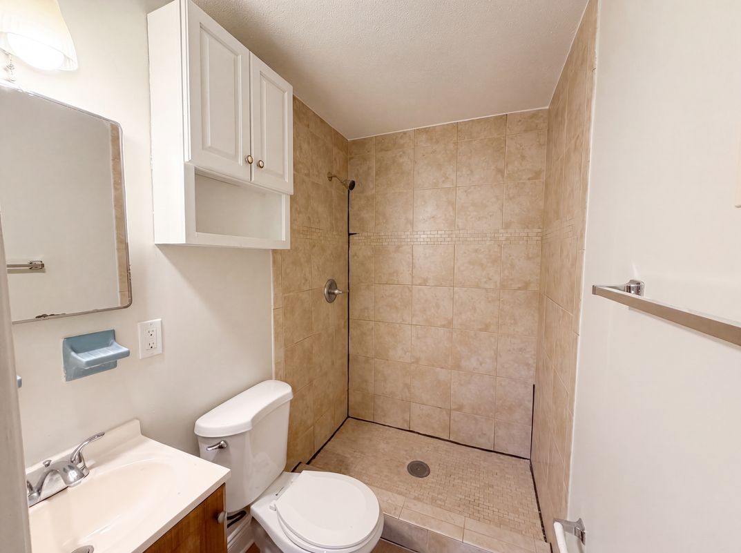 Photo 16 of 24 of 1436 Alabama Ave, Holly Hill, FL