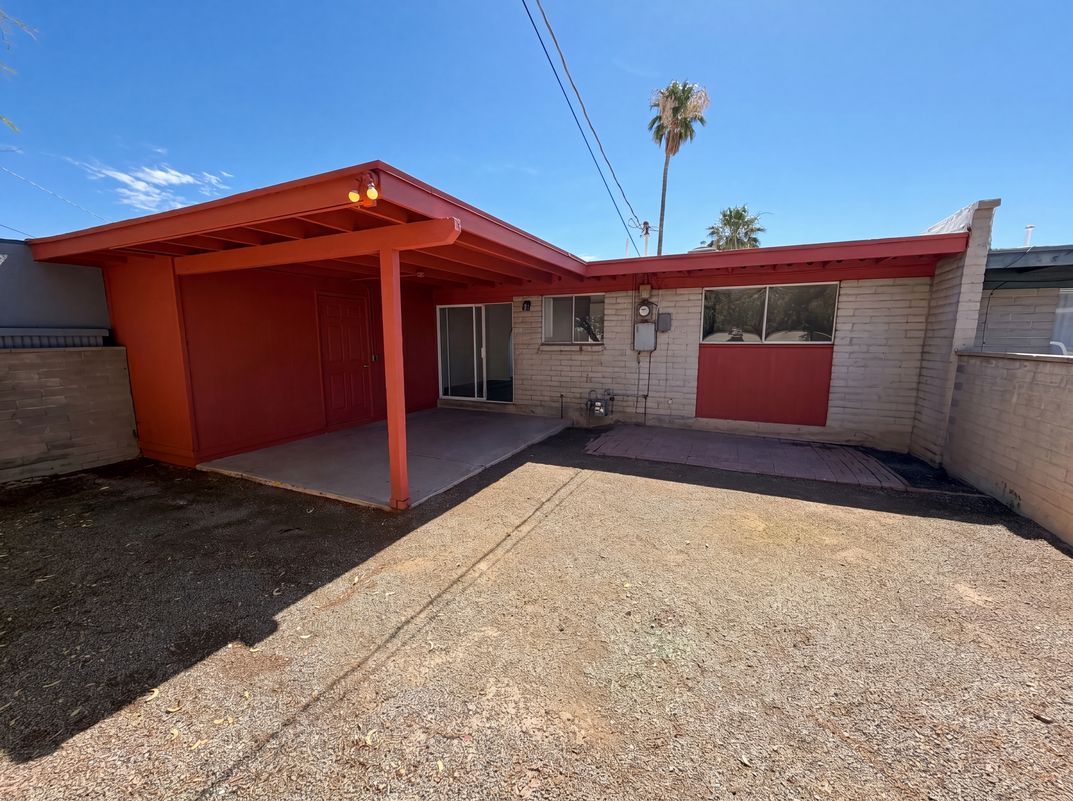 Photo 5 of 19 of 2704 S Lands End Rd, Tucson, AZ