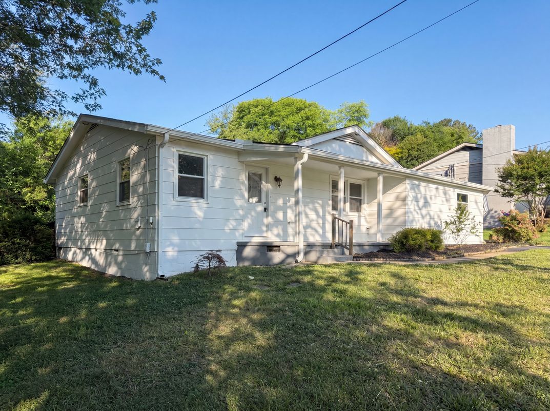 Photo 23 of 28 of 1017 Morrell Rd, Knoxville, TN