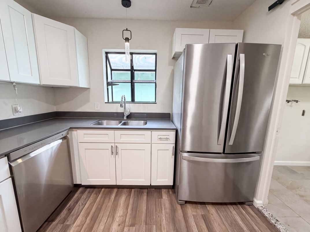 Photo 9 of 21 of 1340 Ottawa Ave, Jacksonville, FL