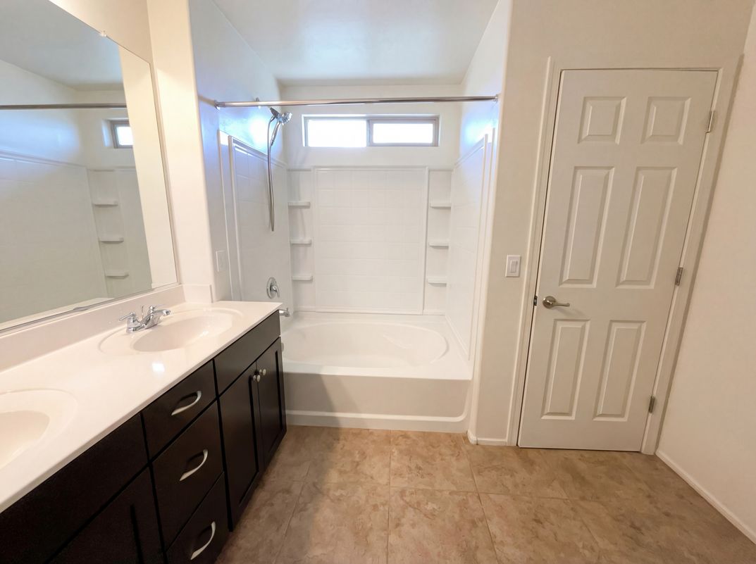 Photo 12 of 22 of 11600 W Granville Dr, Marana, AZ