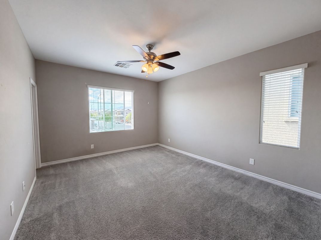 Photo 23 of 56 of 1418 Dire Wolf Ave, North Las Vegas, NV