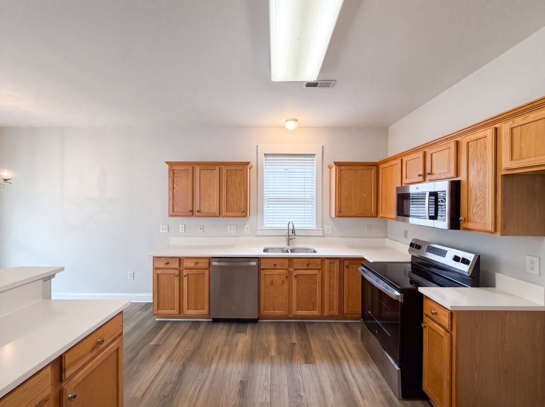 Property photo 2 of 10801 Cokesbury Ln