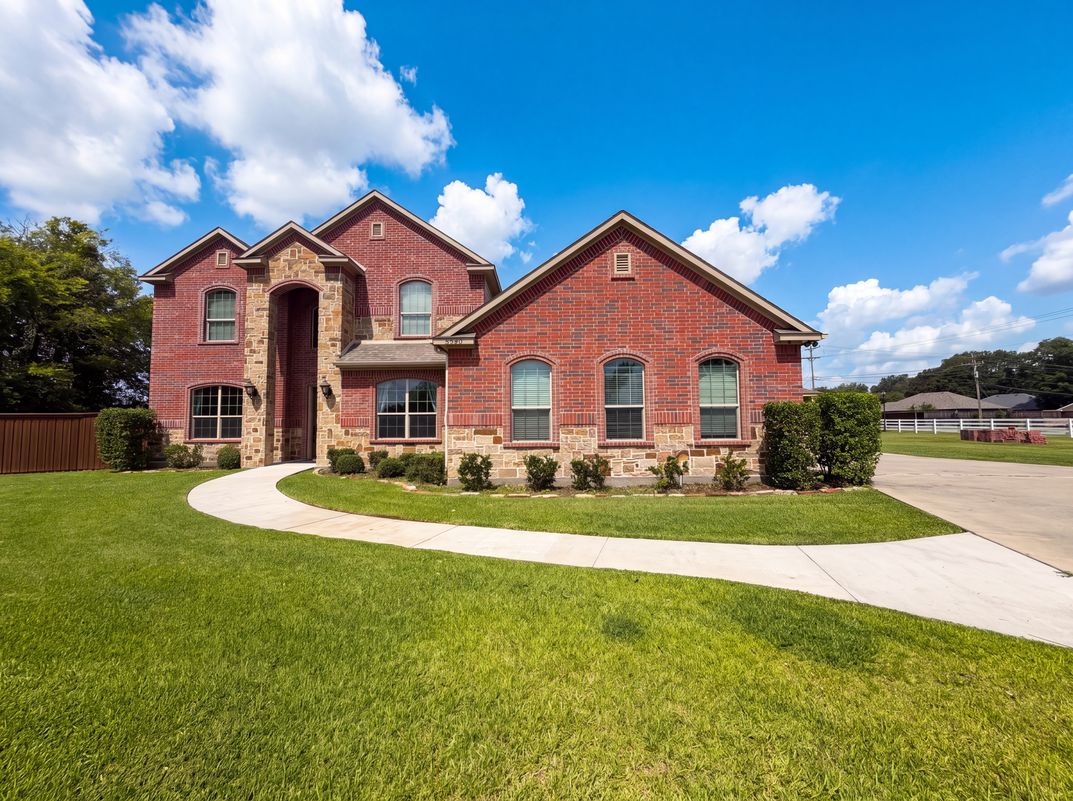 Photo 19 of 25 of 8580 Cedar Creek Ln, Greenville, TX