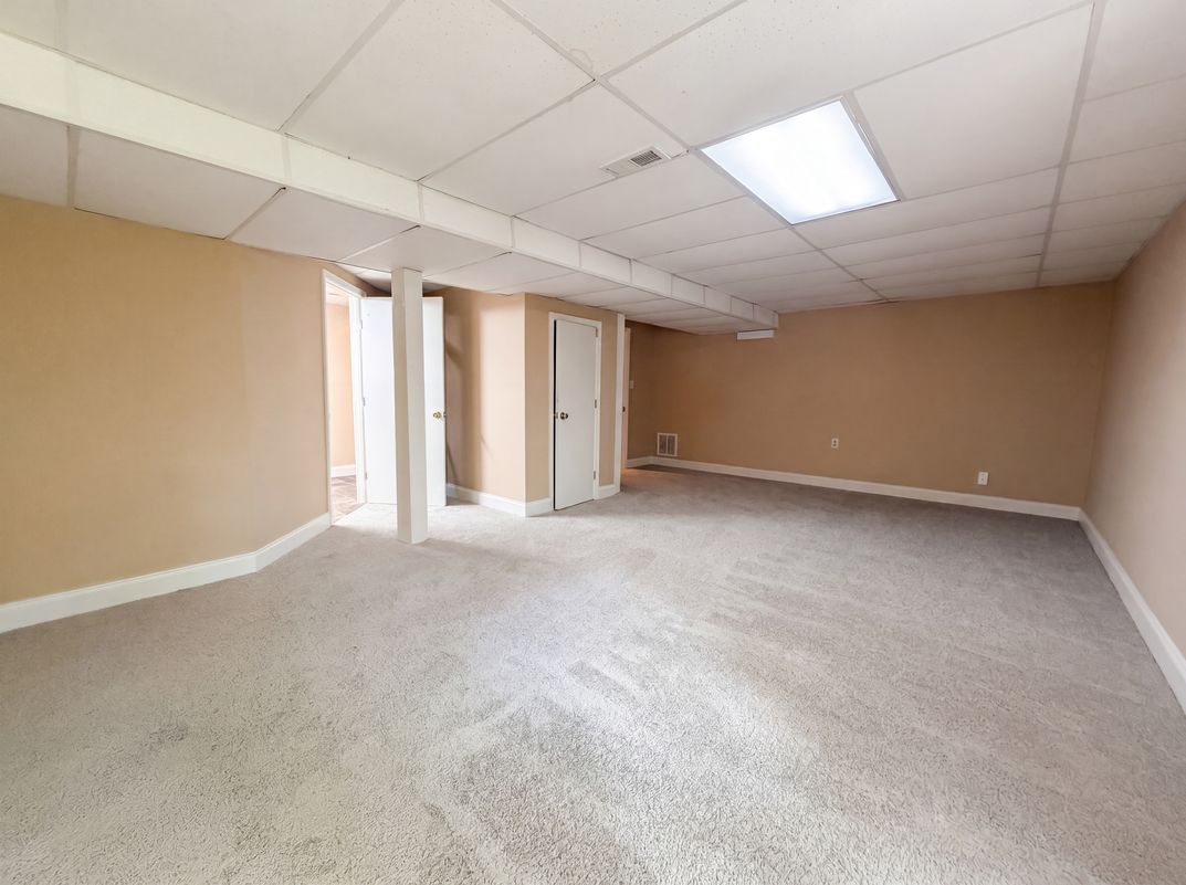 Photo 16 of 21 of 2813 Wood Dr NE, Center Point, AL
