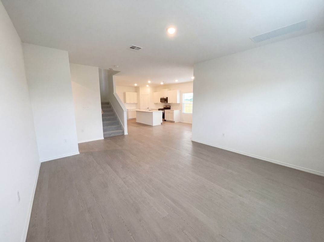 Property photo 3 of 501 Vantage Dr