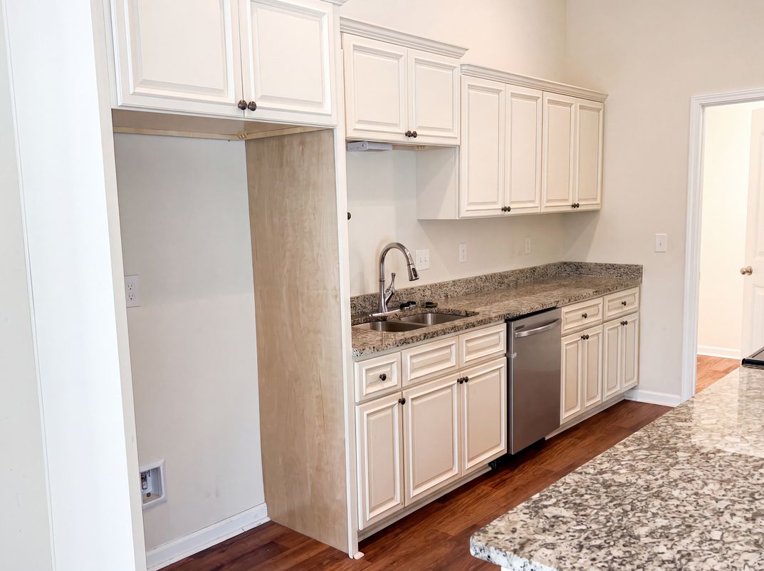 Photo 7 of 28 of 1528 Abberbury Dr, Conway, SC