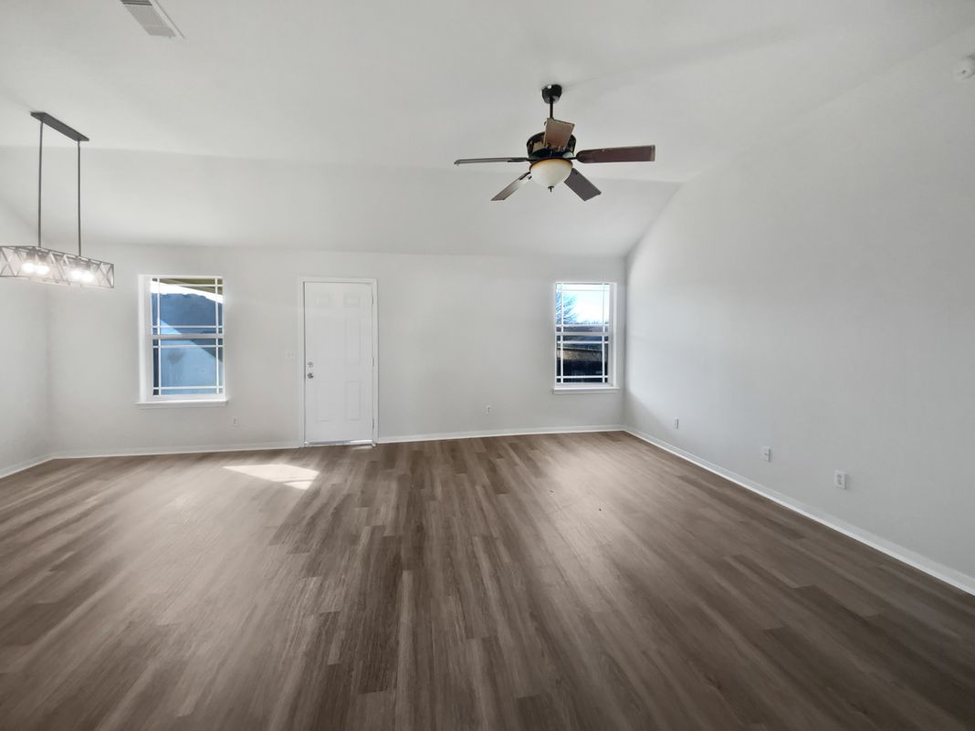 Photo 3 of 15 of 3808 Tatonka Dr, Killeen, TX