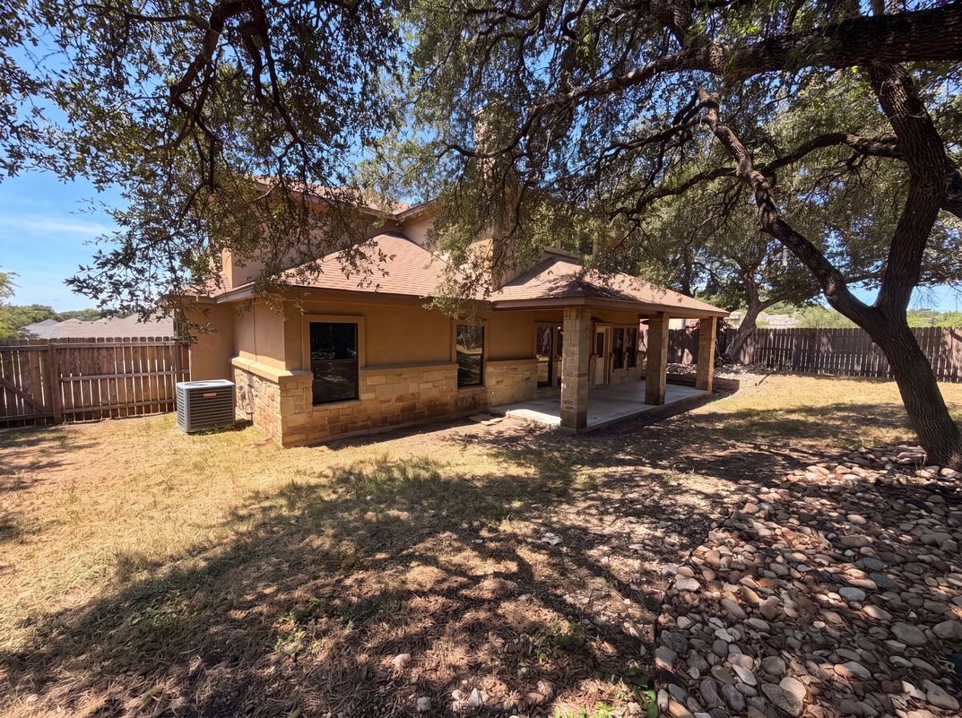 Photo 5 of 20 of 1305 Rocky Ridge Trl, Harker Heights, TX