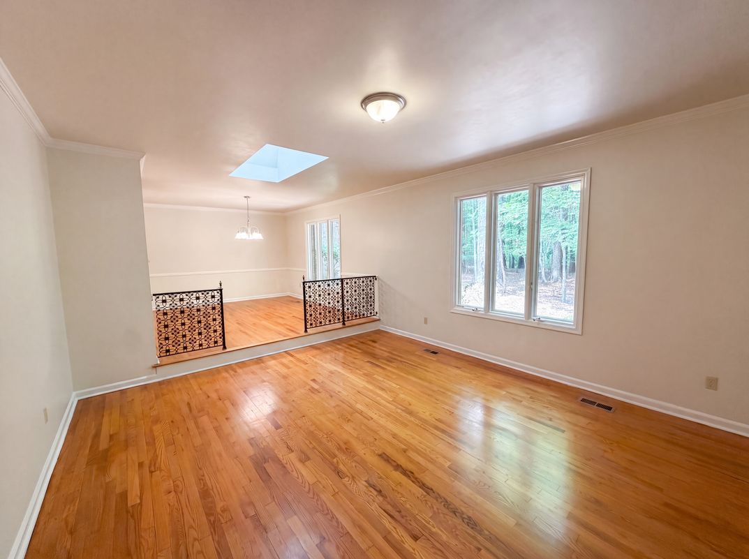 Photo 3 of 18 of 204 Boulder Bluff Trl, Chapel Hill, NC