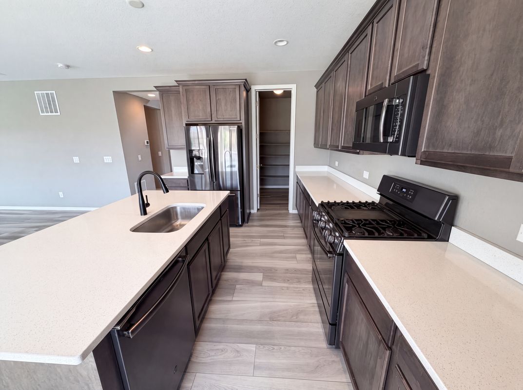 Photo 12 of 39 of 2450 Garganey Dr, Castle Rock, CO