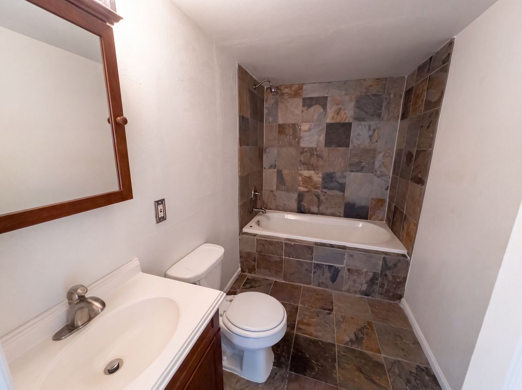 Photo 11 of 28 of 5667 Johnson St, Arvada, CO