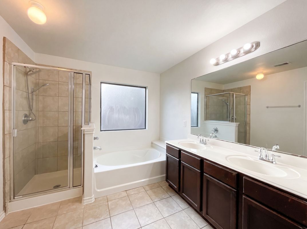 Photo 10 of 18 of 1603 Katydid Ct, Conroe, TX