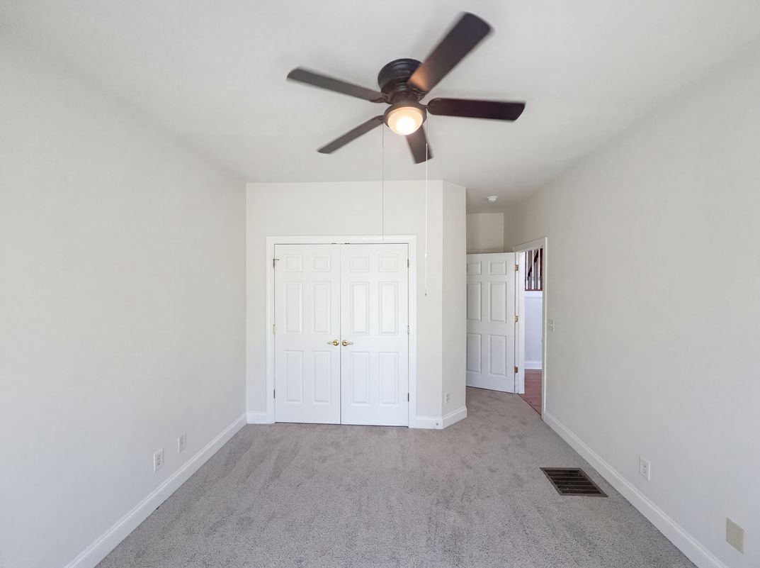 Photo 16 of 35 of 4993 Winding Ridge Dr, Greensboro, NC