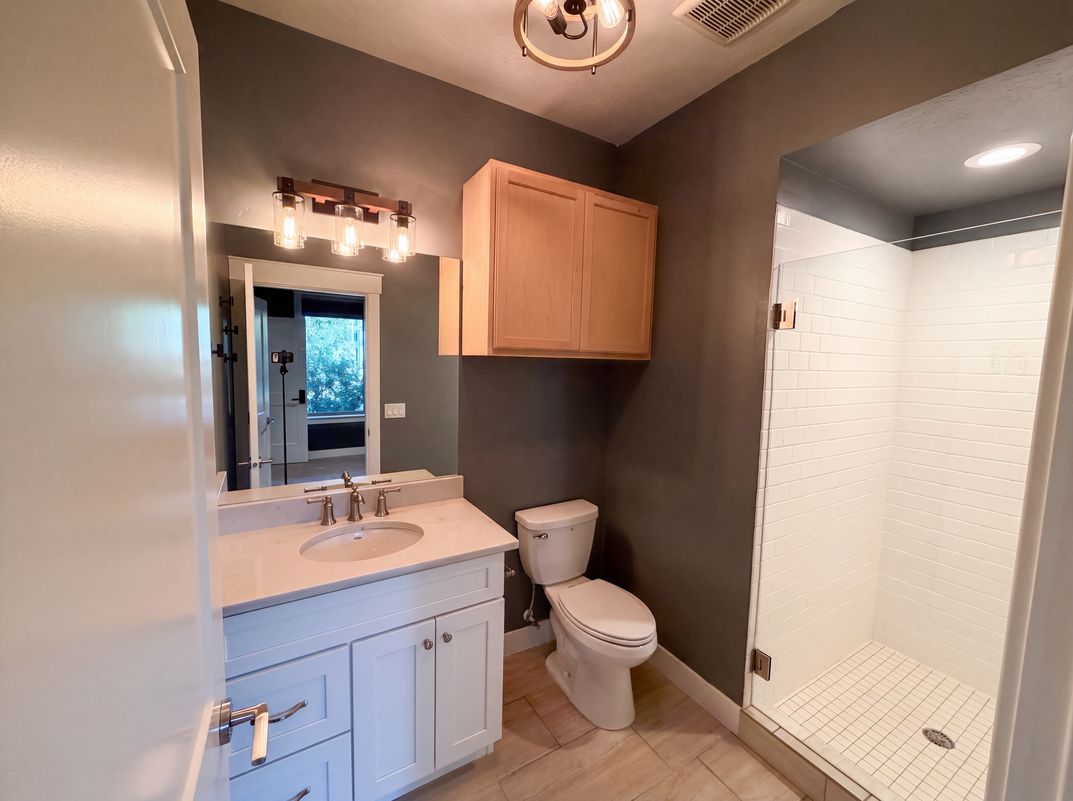 Photo 12 of 24 of 10452 S Sage Canal Way, Sandy, UT