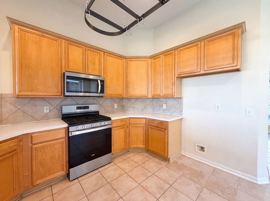 Photo 7 of 22 of 7914 Ingle Oak Dr, Houston, TX