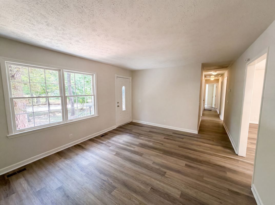 Photo 5 of 23 of 537 Green St, Monroe, GA