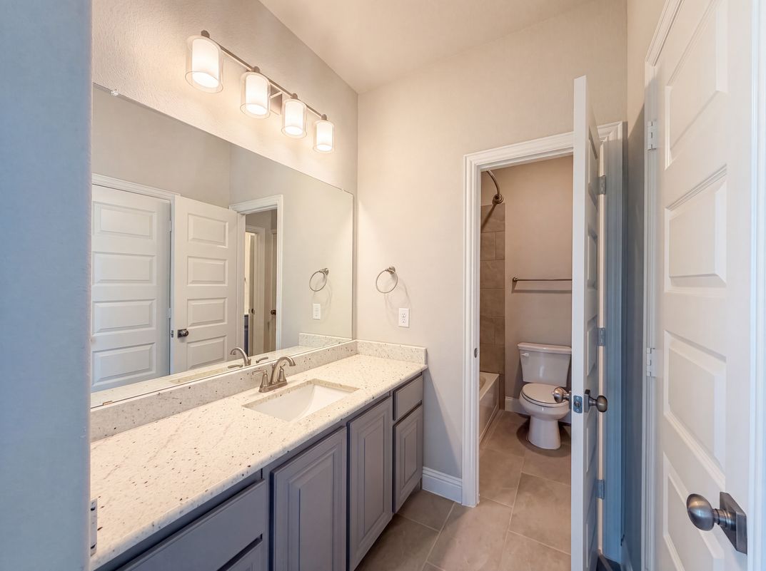 Photo 14 of 46 of 1208 Redbud St, Howe, TX