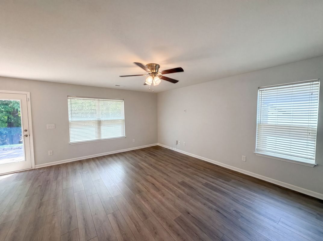 Photo 3 of 16 of 4716 Queen Pierrette St, Raleigh, NC