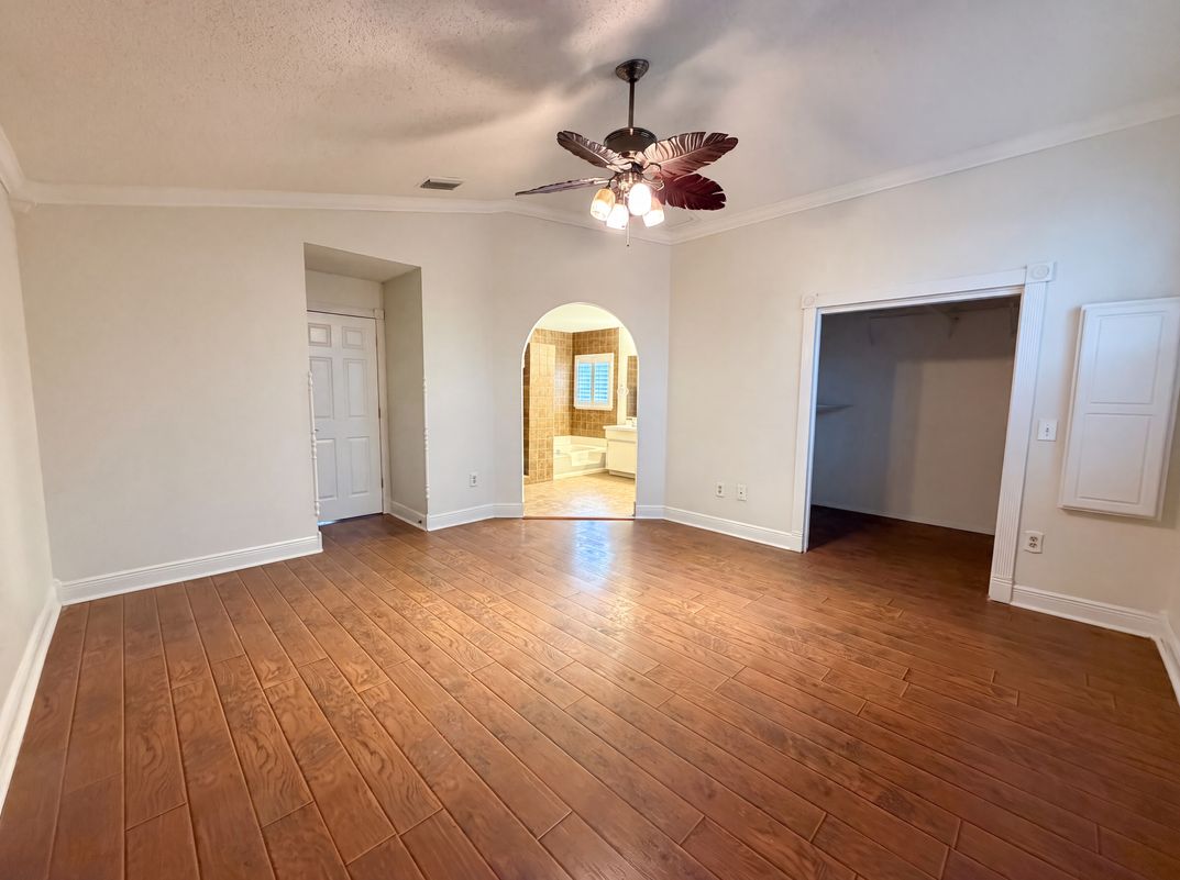 Photo 4 of 22 of 1701 Larabie Ct, Brandon, FL