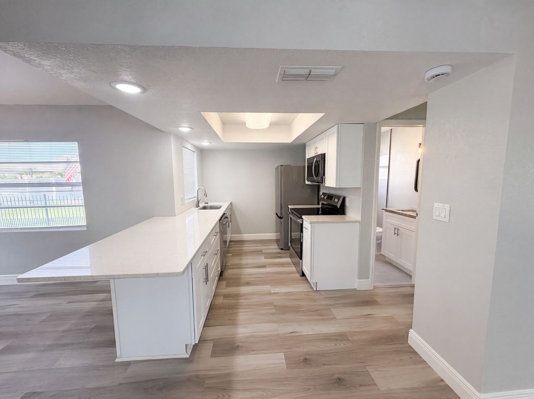 Property photo 2 of 7428 Mako Dr