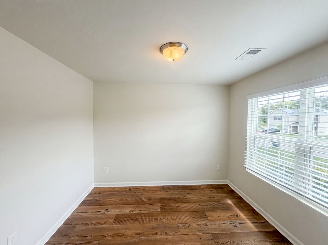 Photo 4 of 24 of 1134 Aster Way, Burlington, NC
