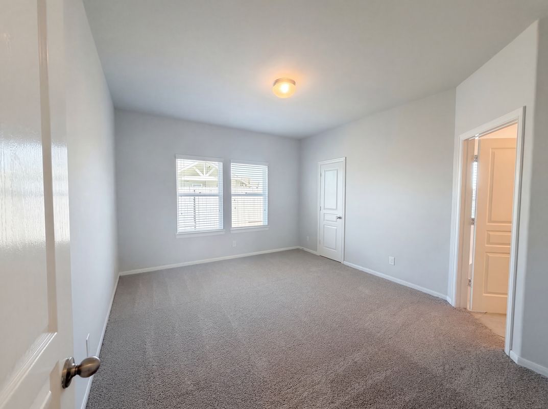 Photo 18 of 23 of 1038 Cash St, Alvin, TX