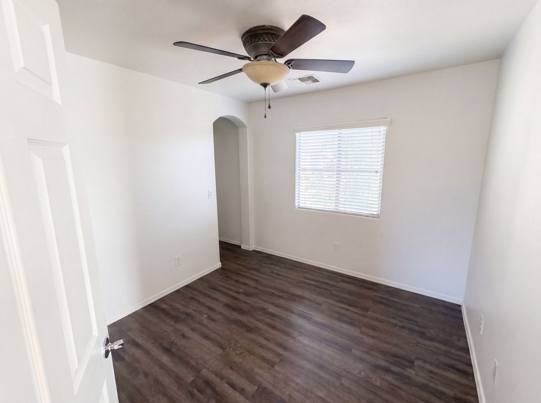 Photo 8 of 33 of 22075 N 103rd Ln, Peoria, AZ