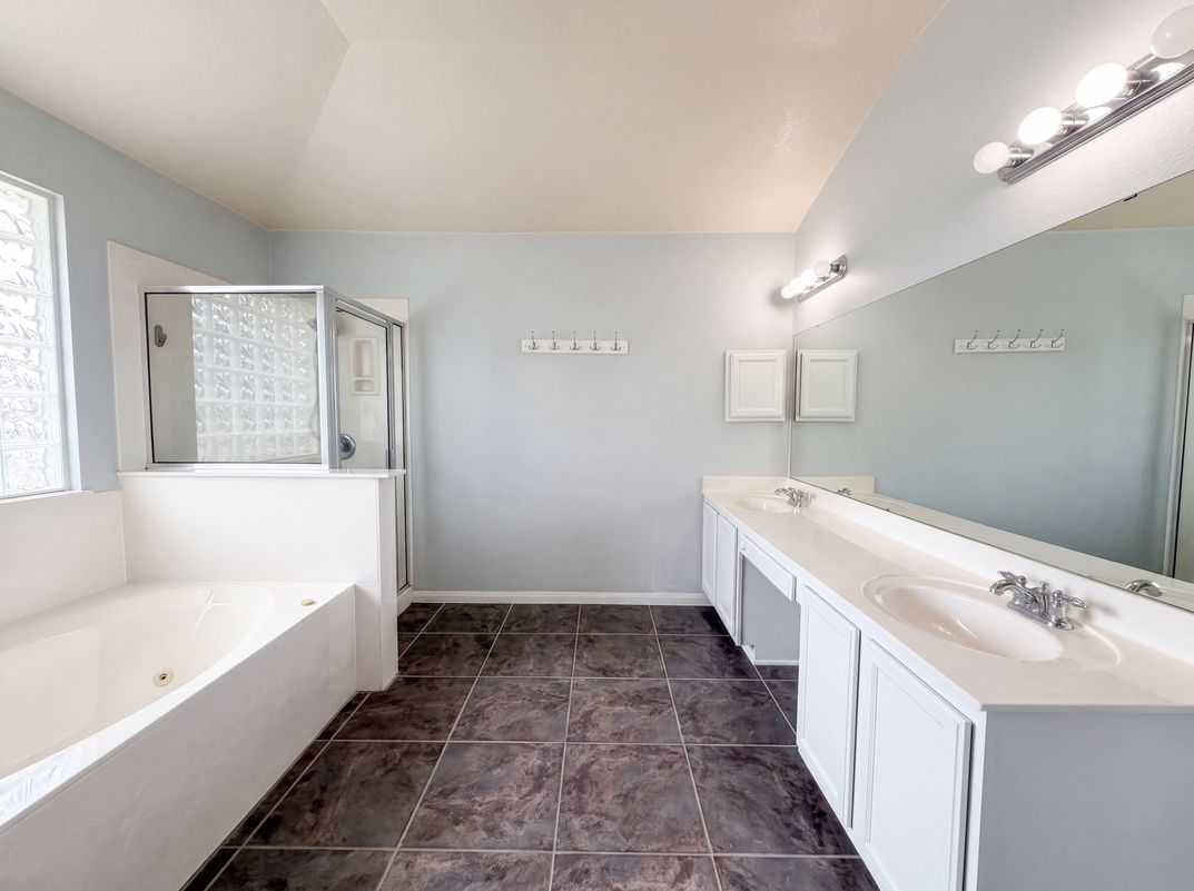 Photo 12 of 19 of 313 Crowfoot Dr, Harker Heights, TX