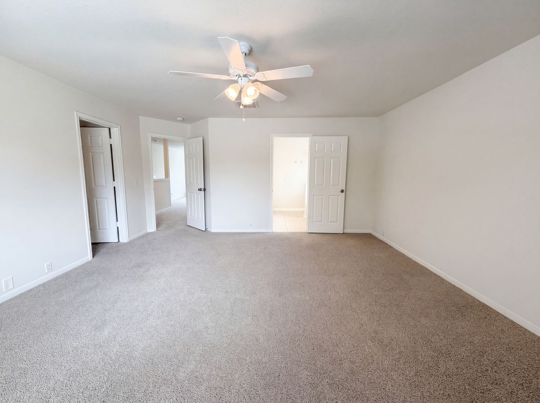 Photo 16 of 23 of 11918 Sonora Springs Dr, Tomball, TX