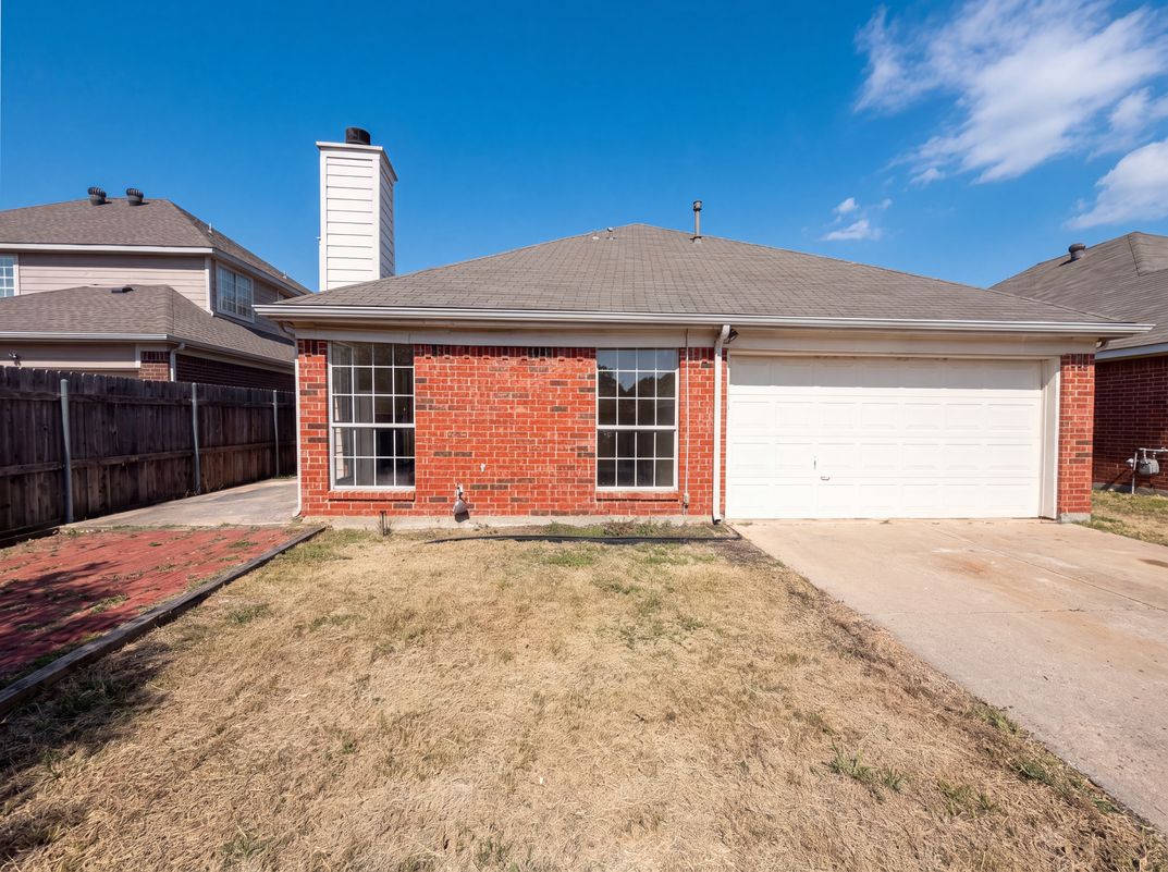 Photo 23 of 26 of 7008 Chateau Dr, Frisco, TX