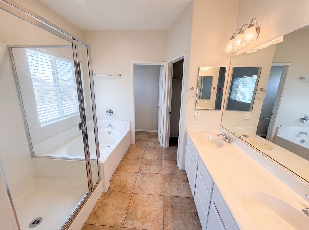 Photo 13 of 24 of 4519 Kalpesh Ct, Hemet, CA