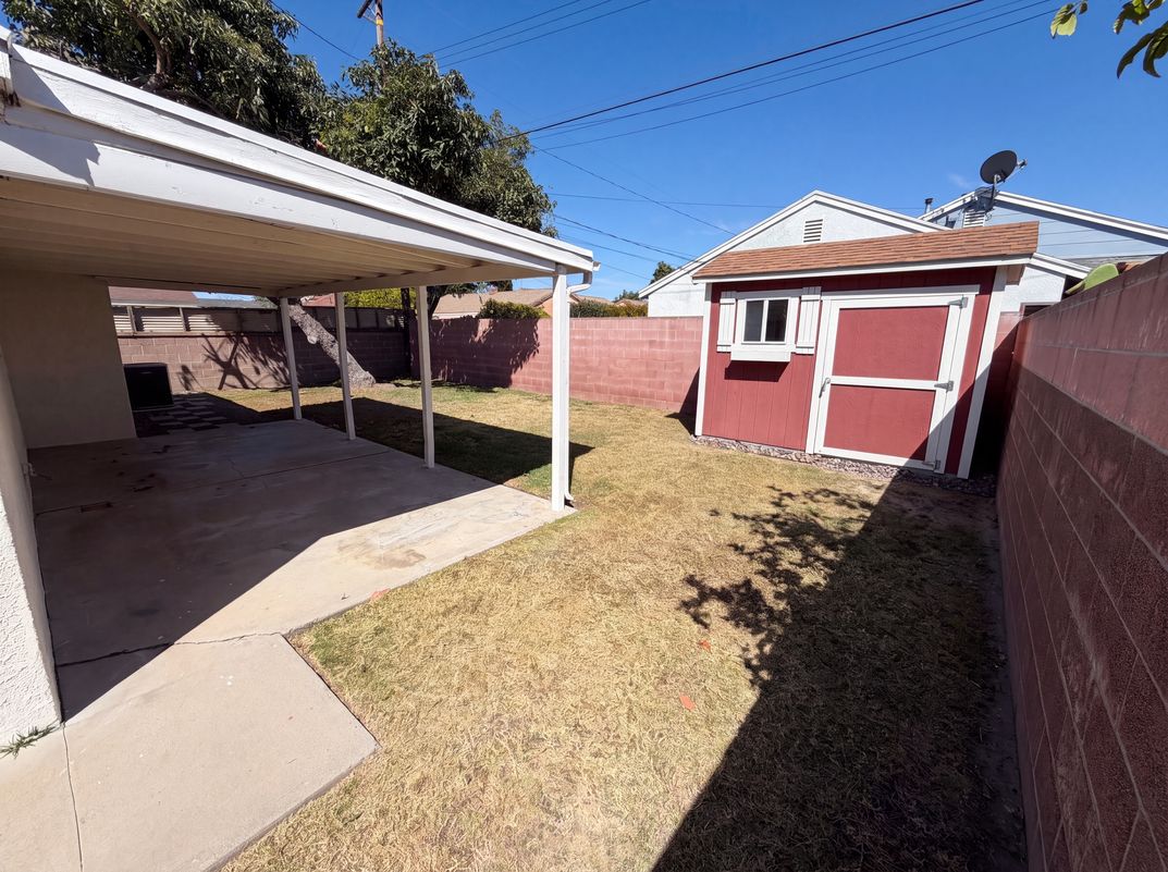 Photo 17 of 27 of 11844 Graystone Ave, Norwalk, CA