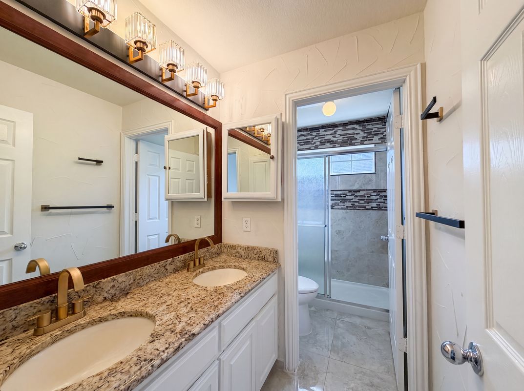 Photo 19 of 33 of 1429 Greenbriar Dr, Allen, TX