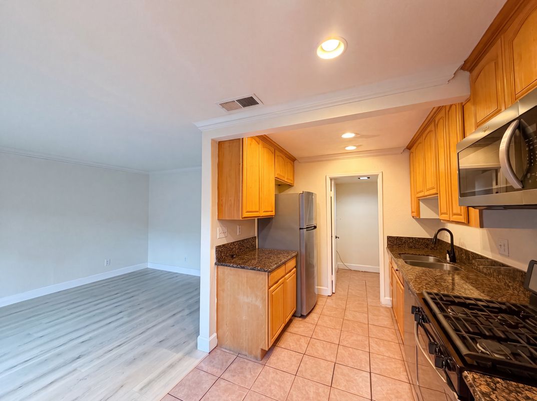 Photo 6 of 40 of 208 Touchstone Pl, West Sacramento, CA