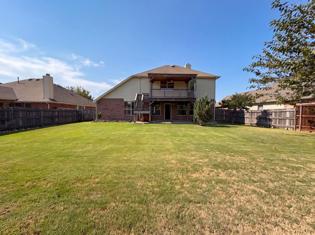 Photo 5 of 24 of 1420 Fleetwood Cove Dr, Grand Prairie, TX